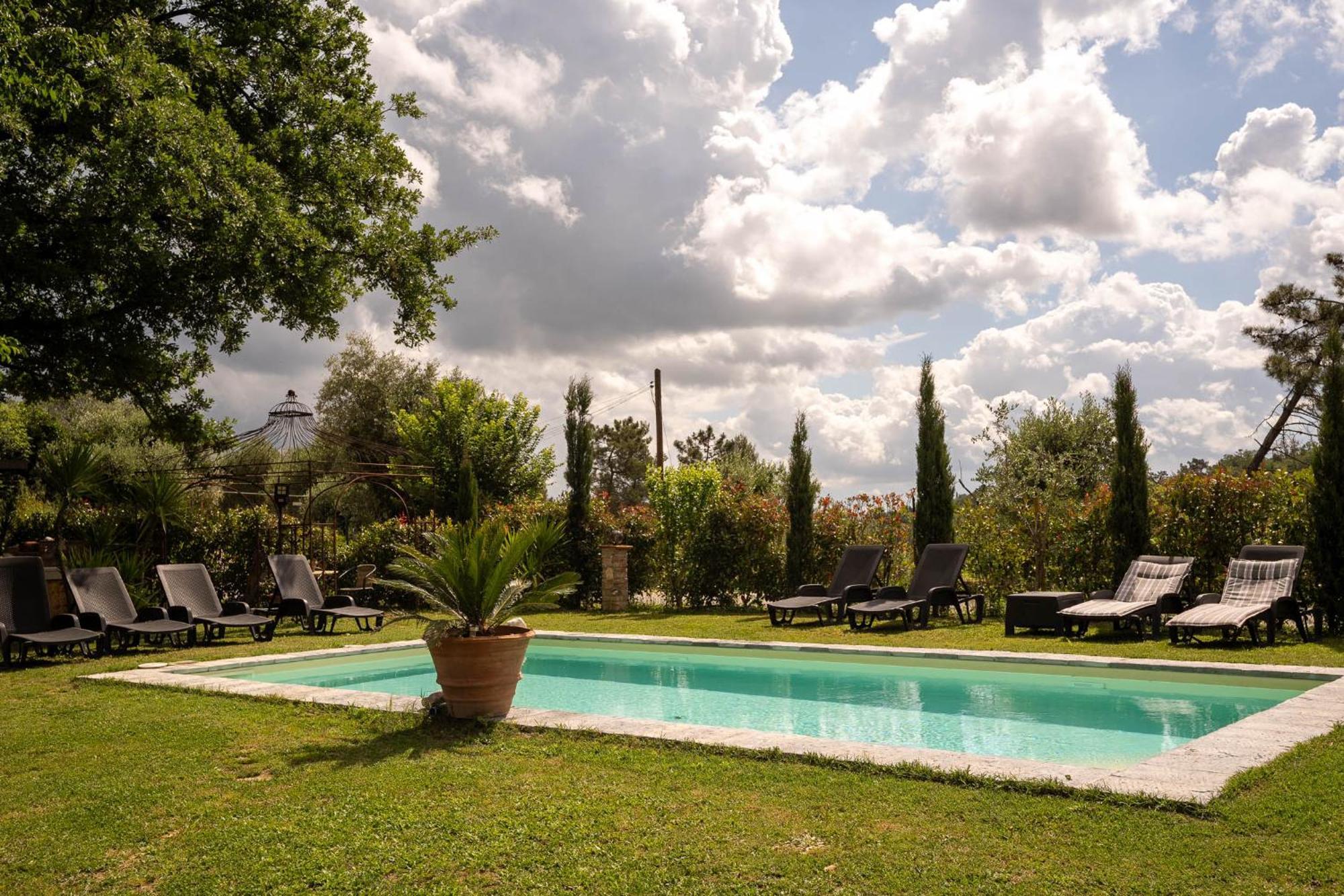 Ferienwohnung Holiday House Cuordinatura Montopoli in Val dʼArno Exterior foto